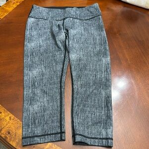 Lulumelon legging size 8